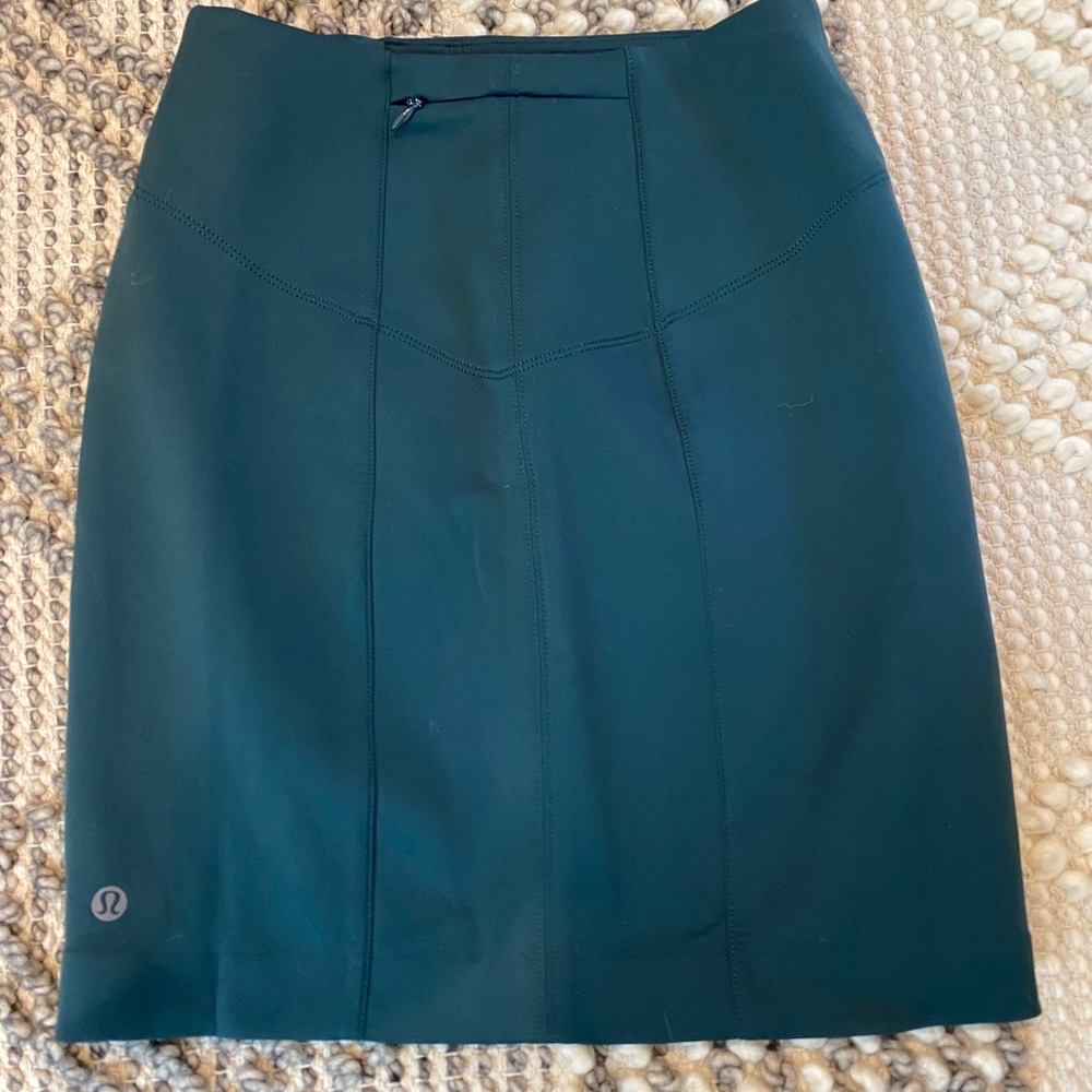 Lululemon &go Skirt